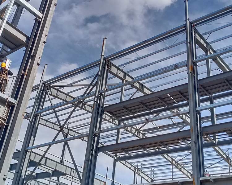 太原钢结构厂房搭建要怎样保证其质量和稳定性